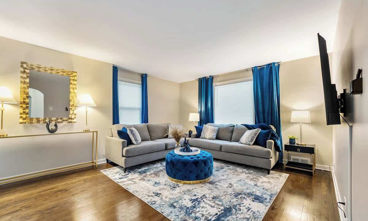 Photo of Livingroom in Homewood