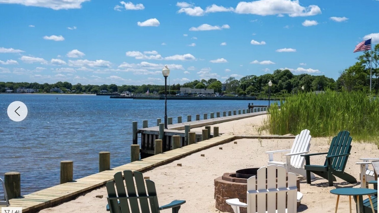 Photo of Others in Center Moriches
