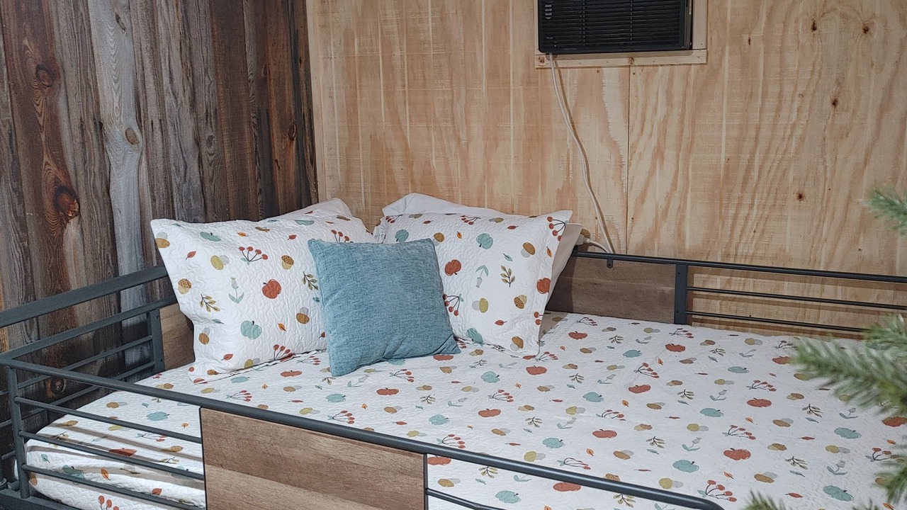 Photo of Bedroom in Sloans Valley