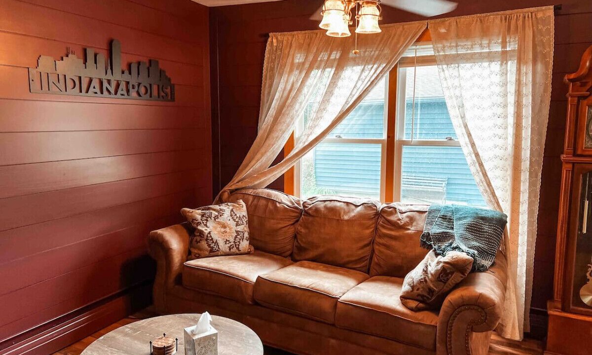 Photo of Livingroom in West Newton