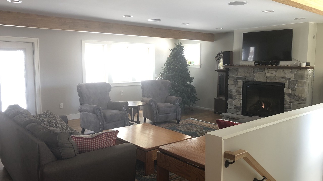 Photo of Livingroom in East Ithaca