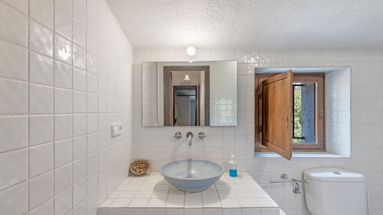 Photo of Bathroom in Dosrius