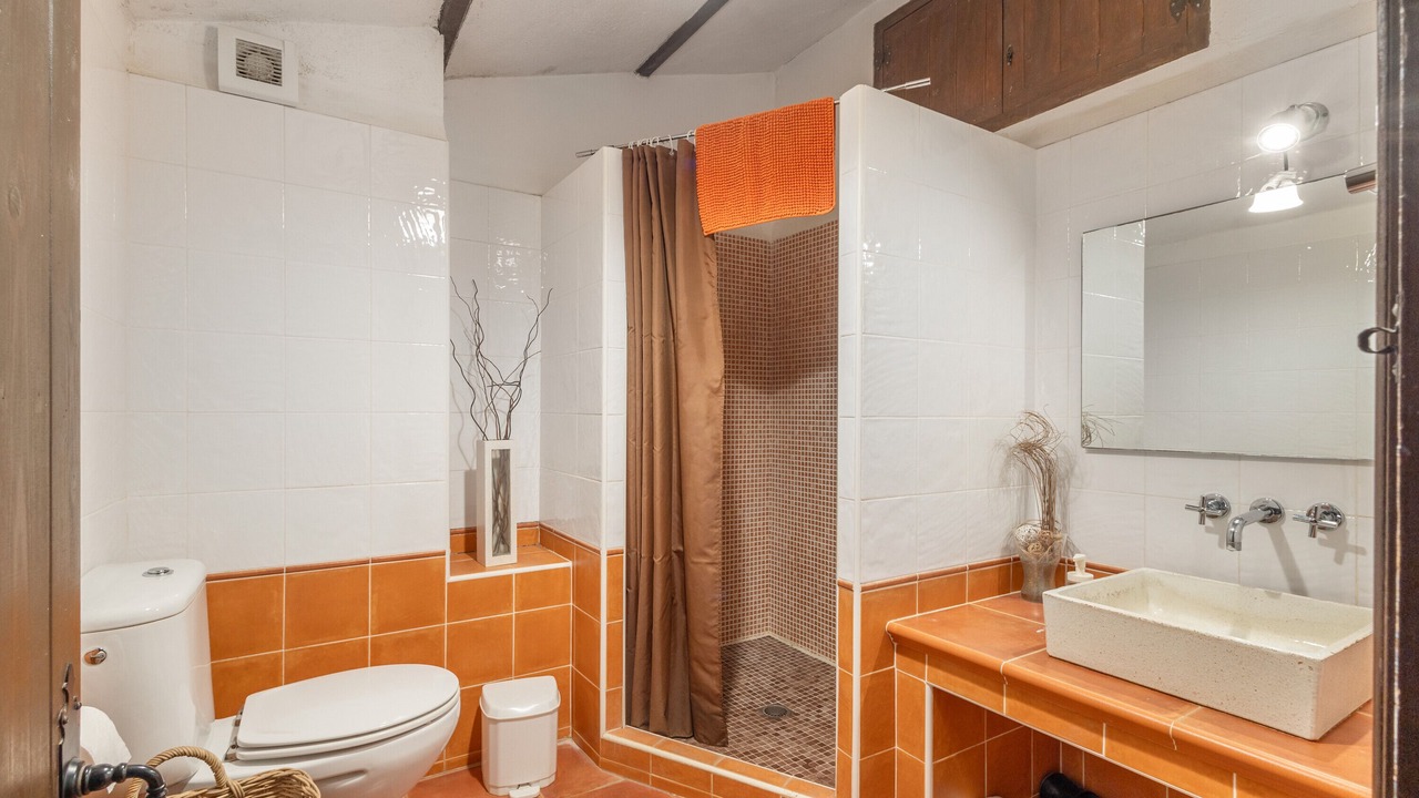 Photo of Bathroom in Dosrius