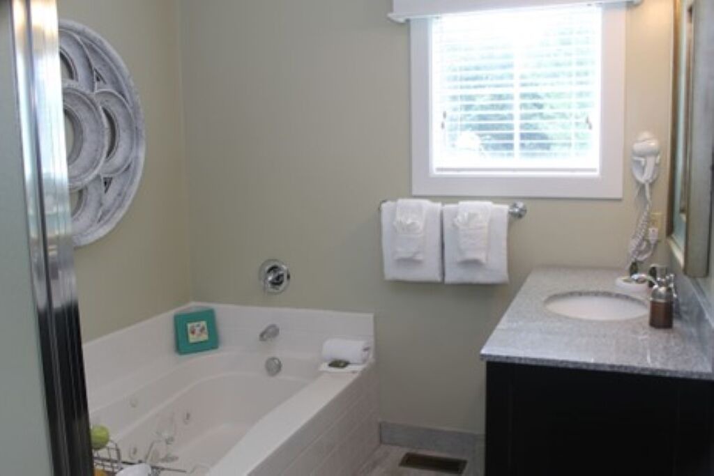 Photo of Bathroom in Lackey