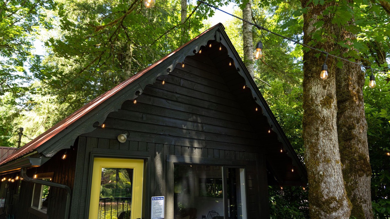 Photo of Outdoor in Gold Bar