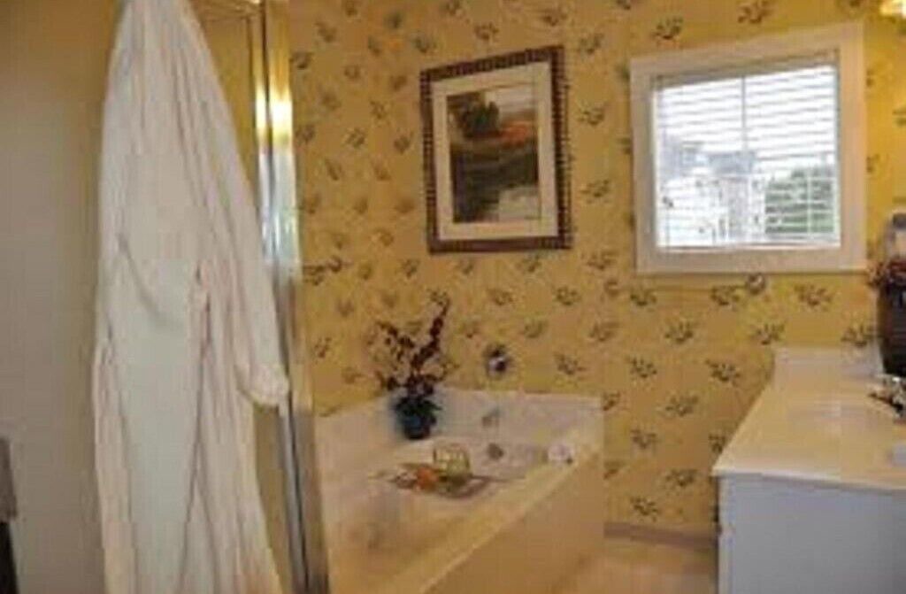 Photo of Bathroom in Lackey