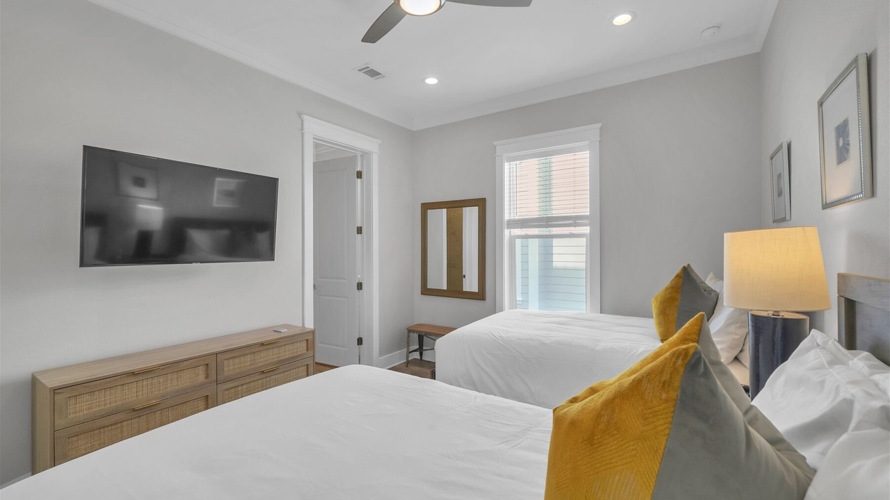 Photo of Bedroom in Gulf Place