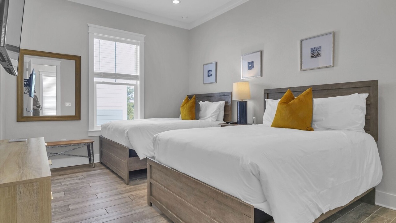Photo of Bedroom in Gulf Place