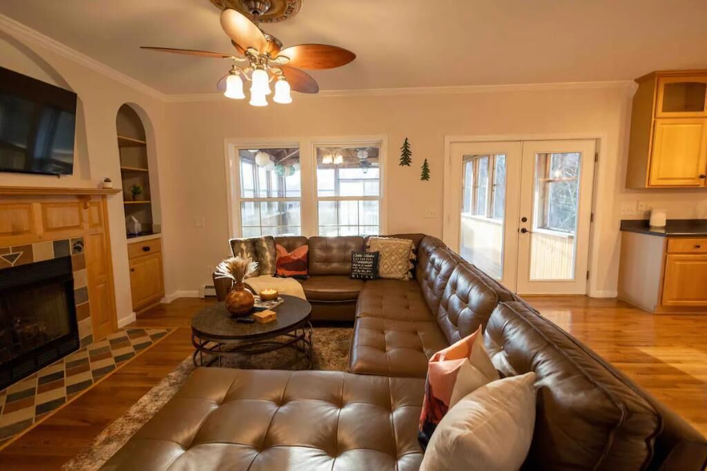 Photo of Livingroom in Tannersville