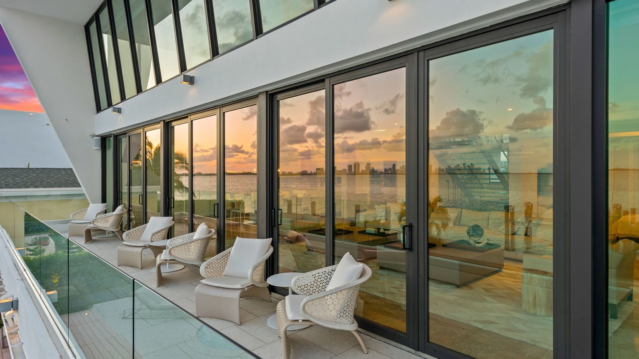 Photo of Patio Balcony in North Bay Village