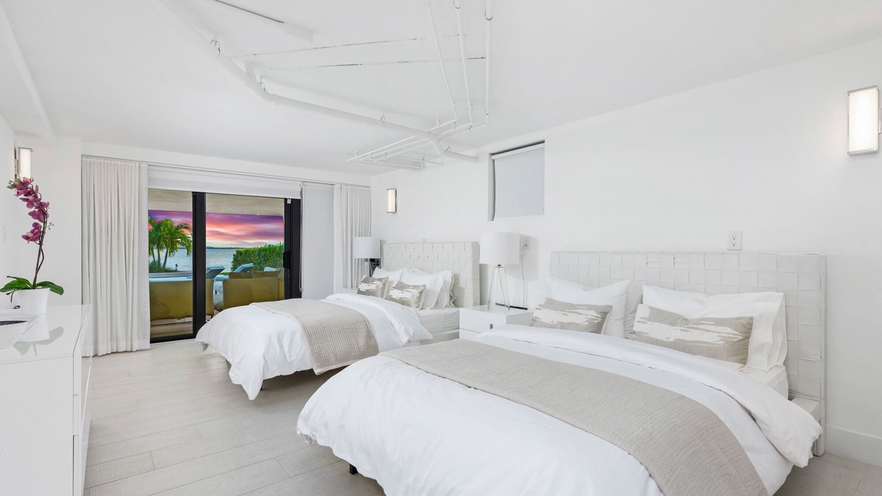 Photo of Bedroom in North Bay Village