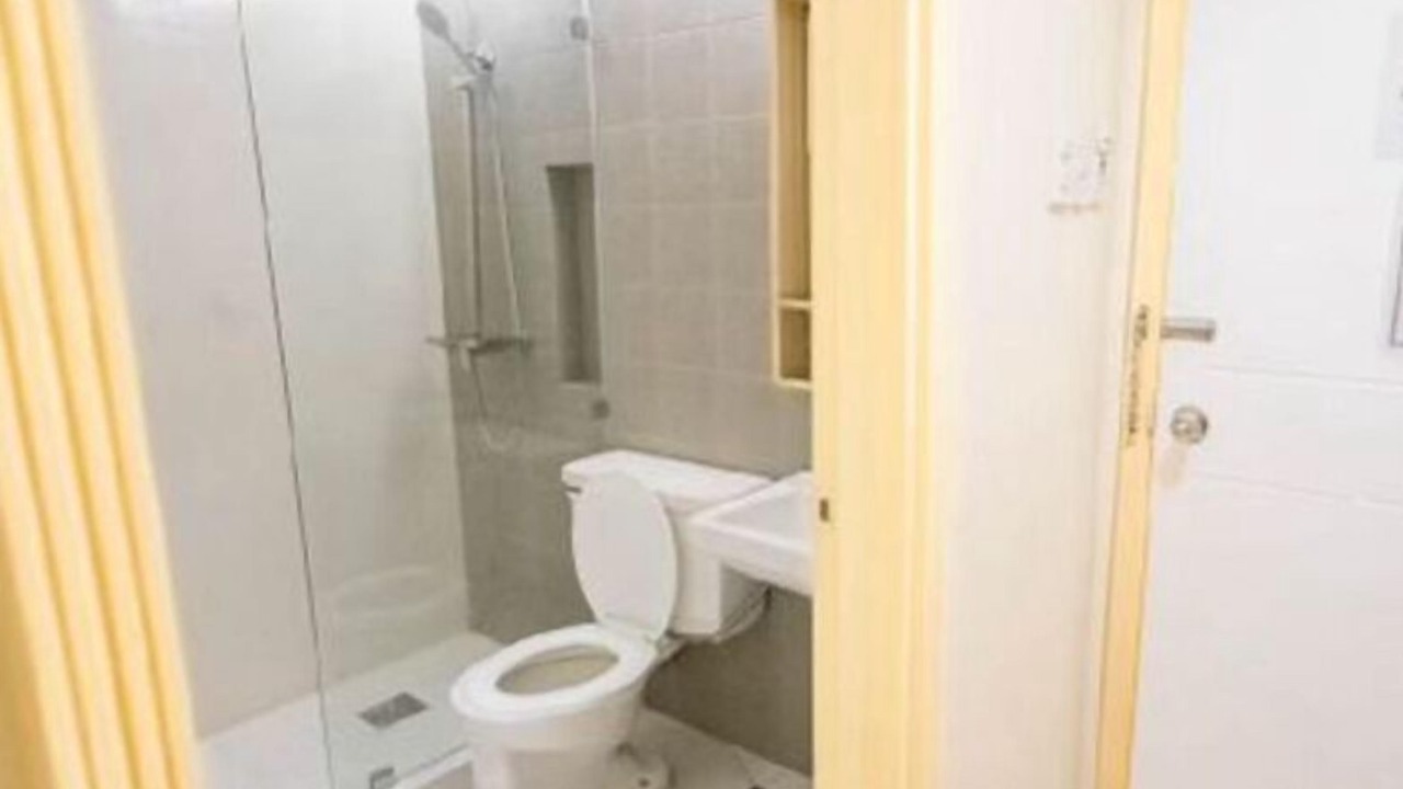 Photo of Bathroom in Downtown Tacloban