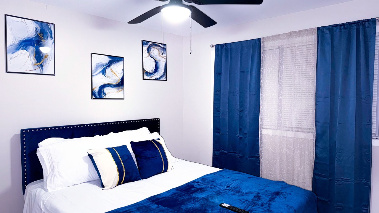 Photo of Bedroom in Homewood