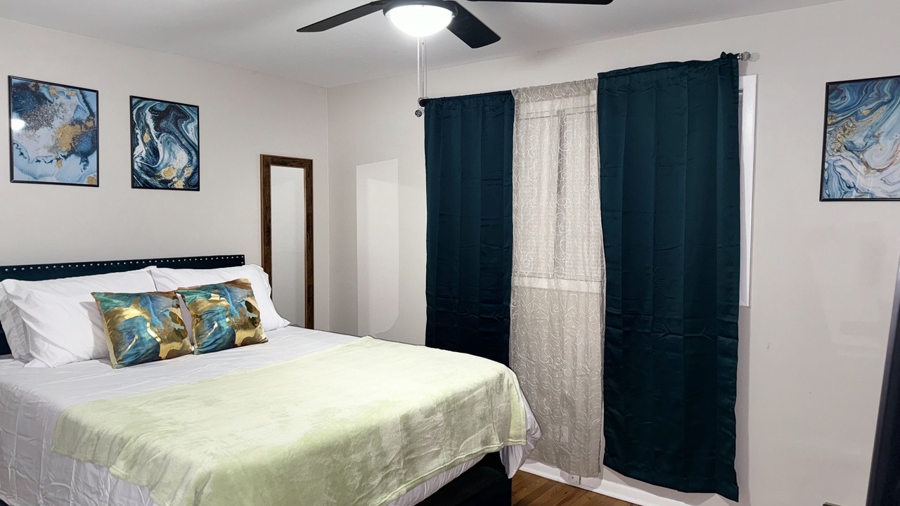 Photo of Bedroom in Homewood
