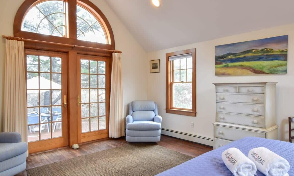Photo of Bedroom in Truro