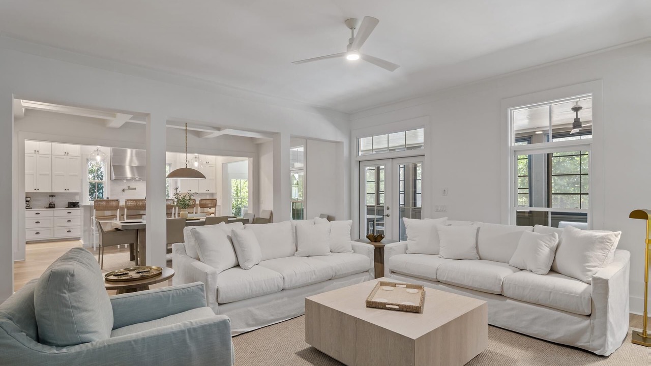 Photo of Livingroom in Sugarwood Beach