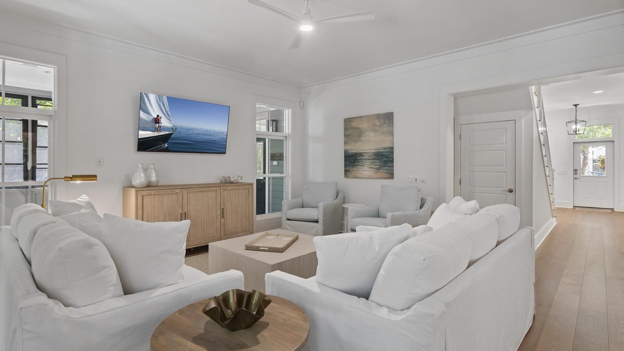 Photo of Livingroom in Sugarwood Beach