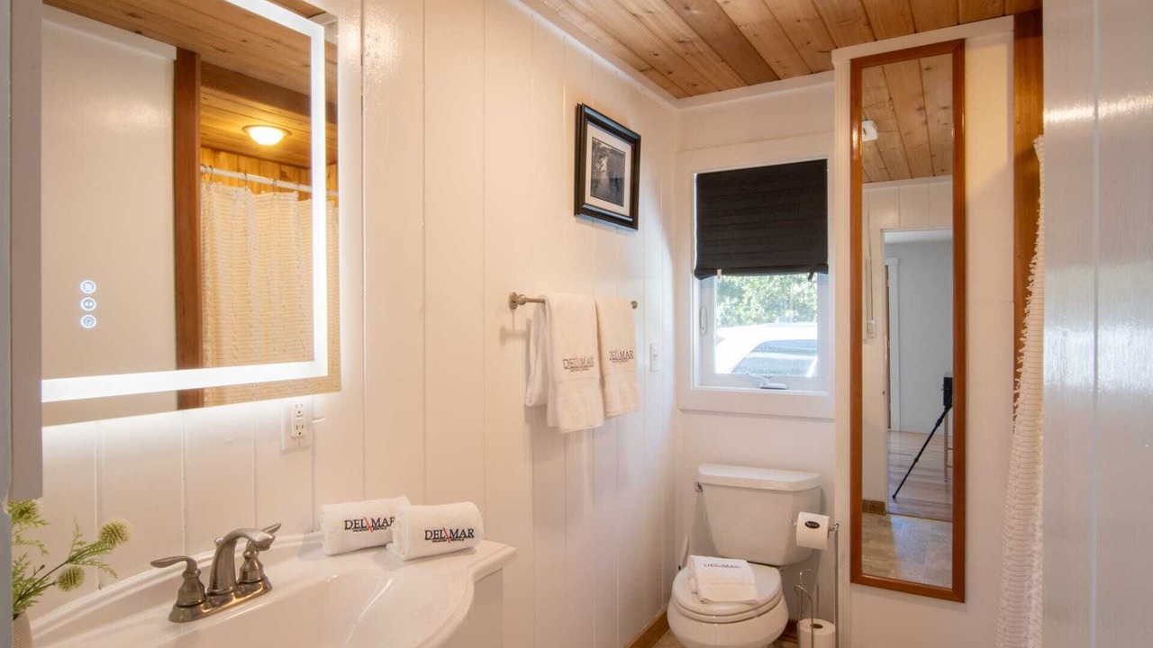 Photo of Bathroom in Truro