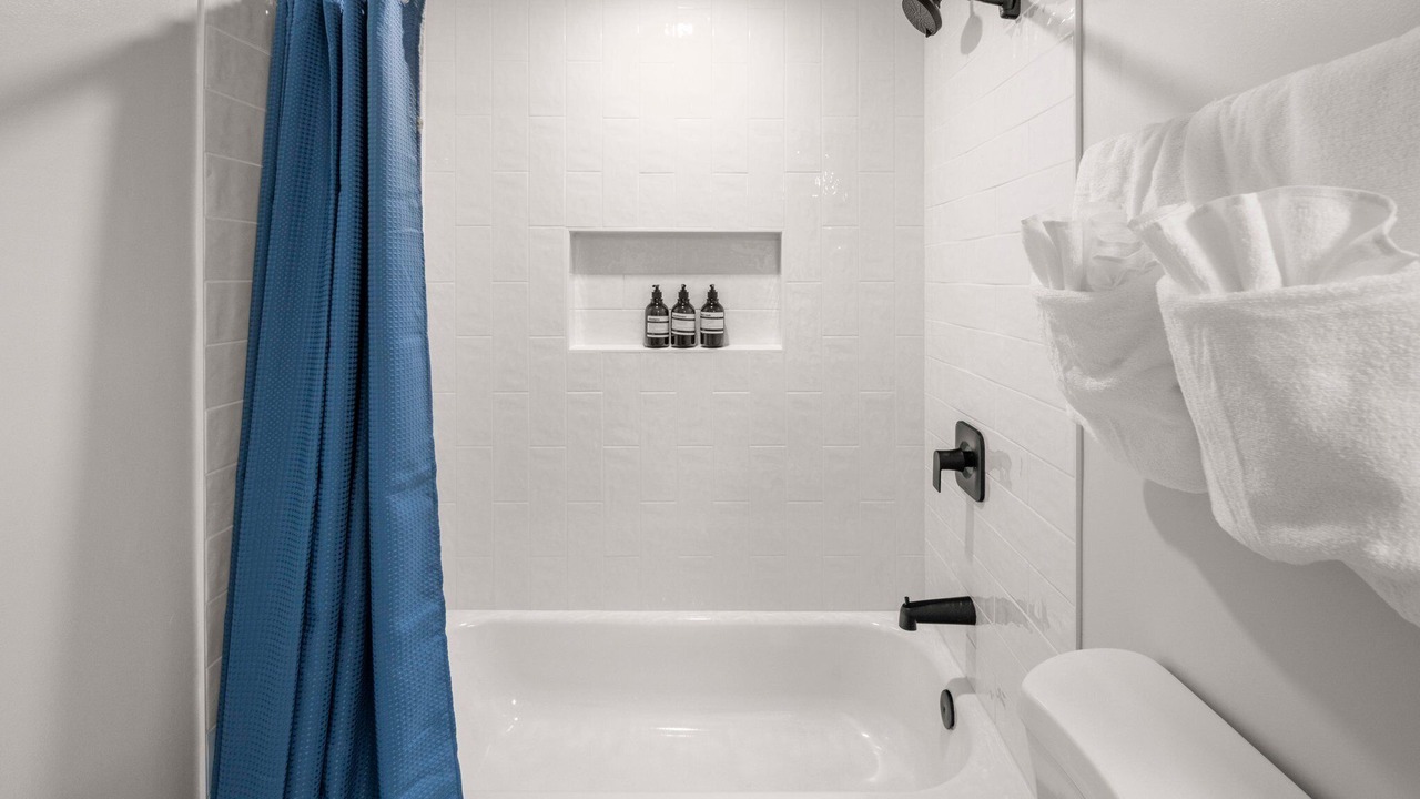 Photo of Bathroom in Aurora Highlands