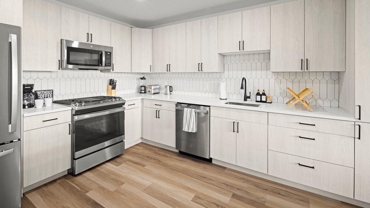 Photo of Kitchen in Aurora Highlands