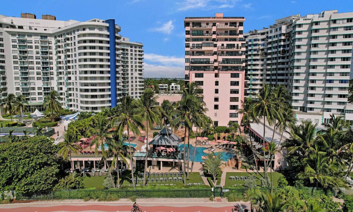 Photo of Outdoor in Mid Beach