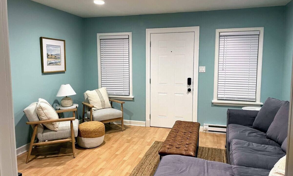 Photo of Livingroom in Michigan City