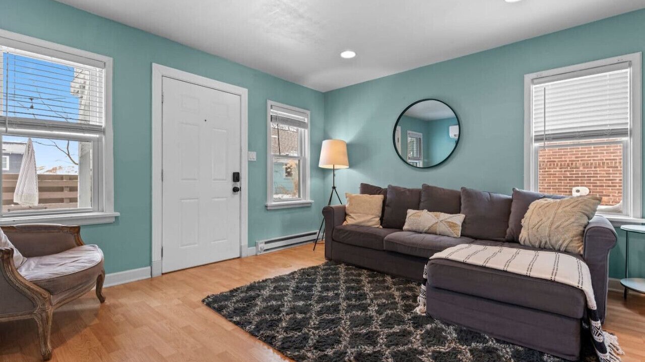 Photo of Livingroom in Michigan City
