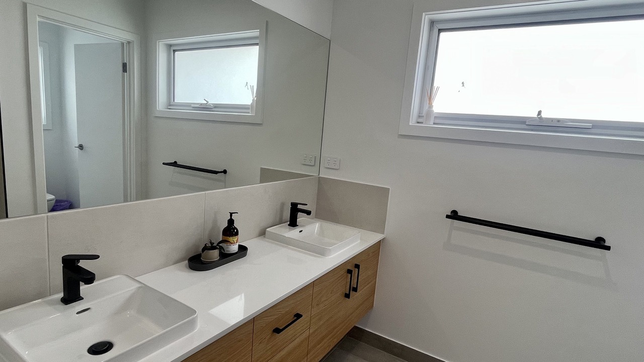 Photo of Bathroom in Yarrawonga