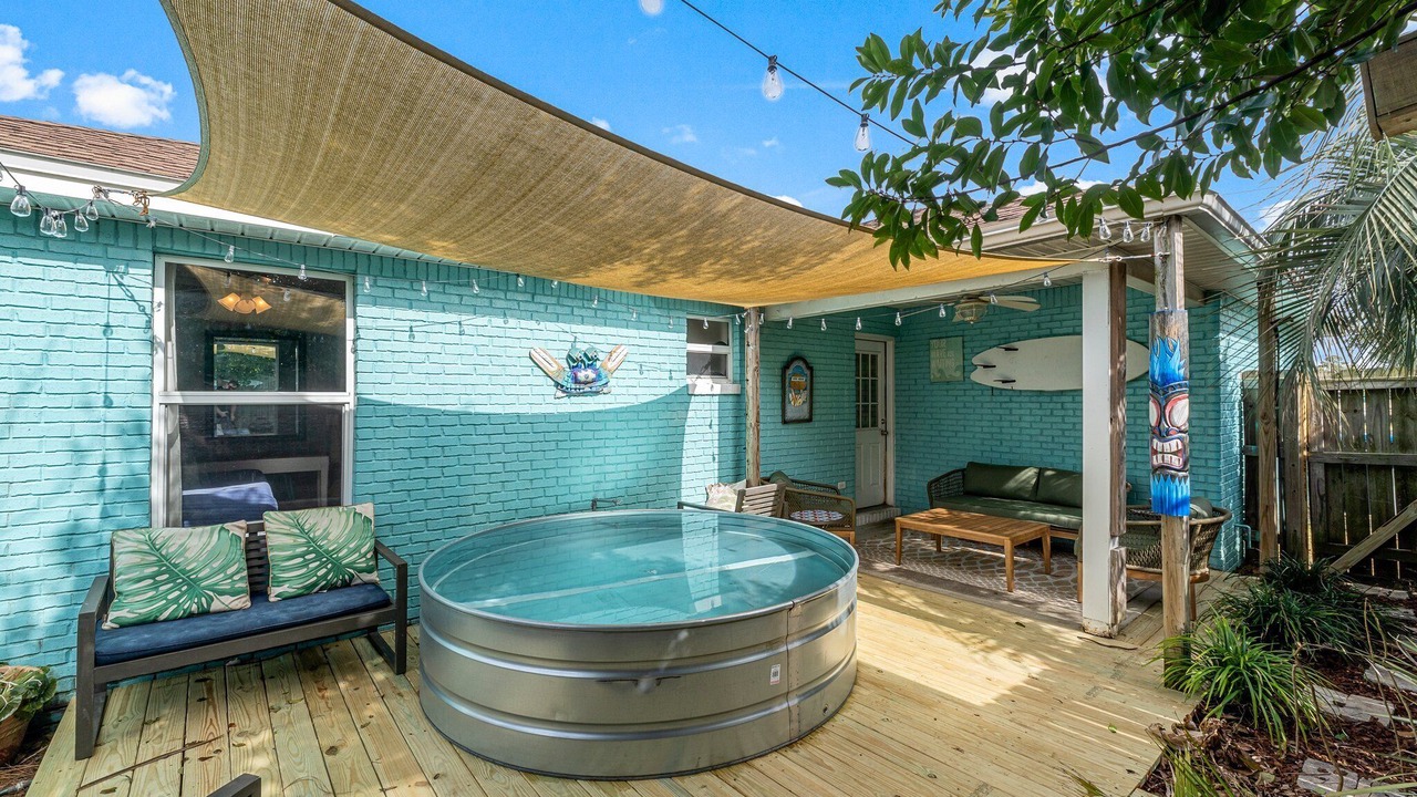Photo of Patio Balcony in Kiska Beach