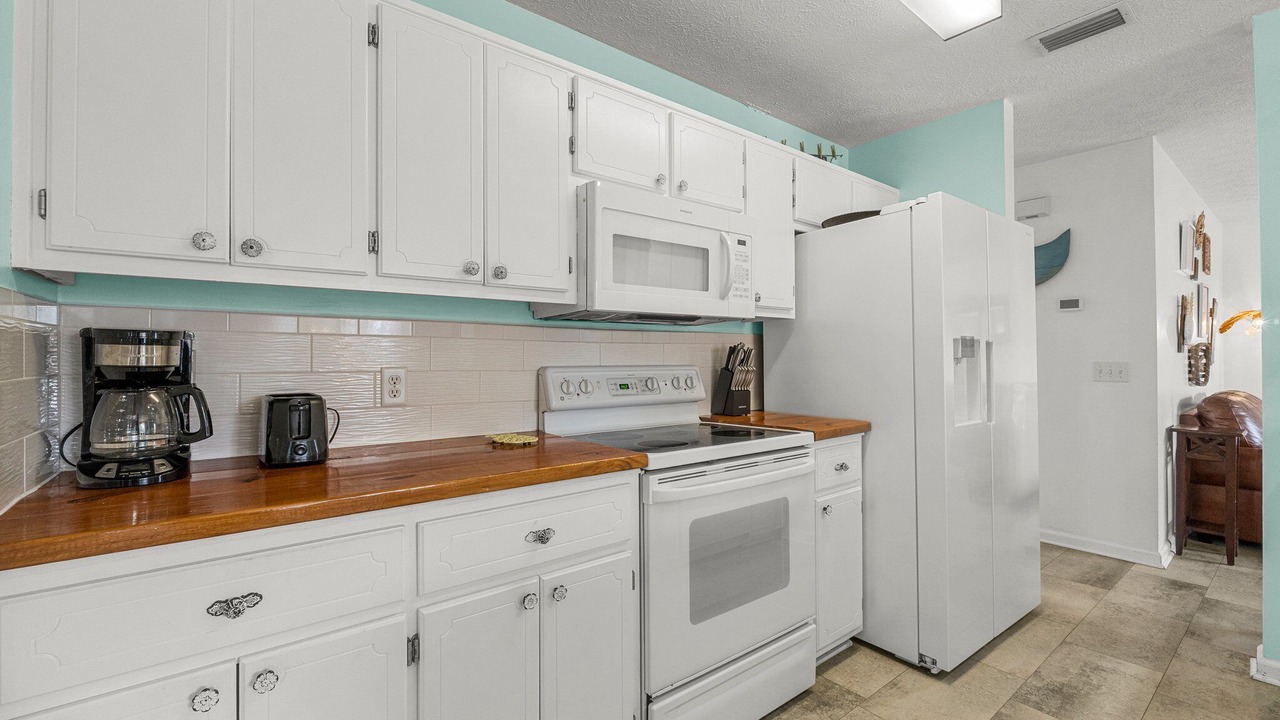 Photo of Kitchen in Kiska Beach