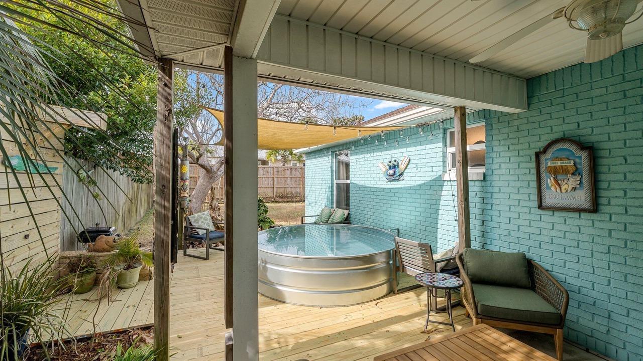 Photo of Patio Balcony in Kiska Beach