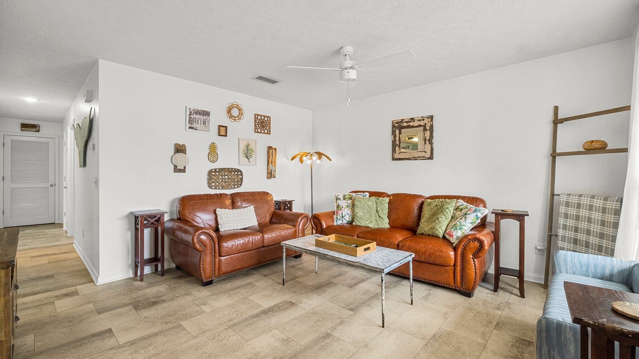 Photo of Livingroom in Kiska Beach