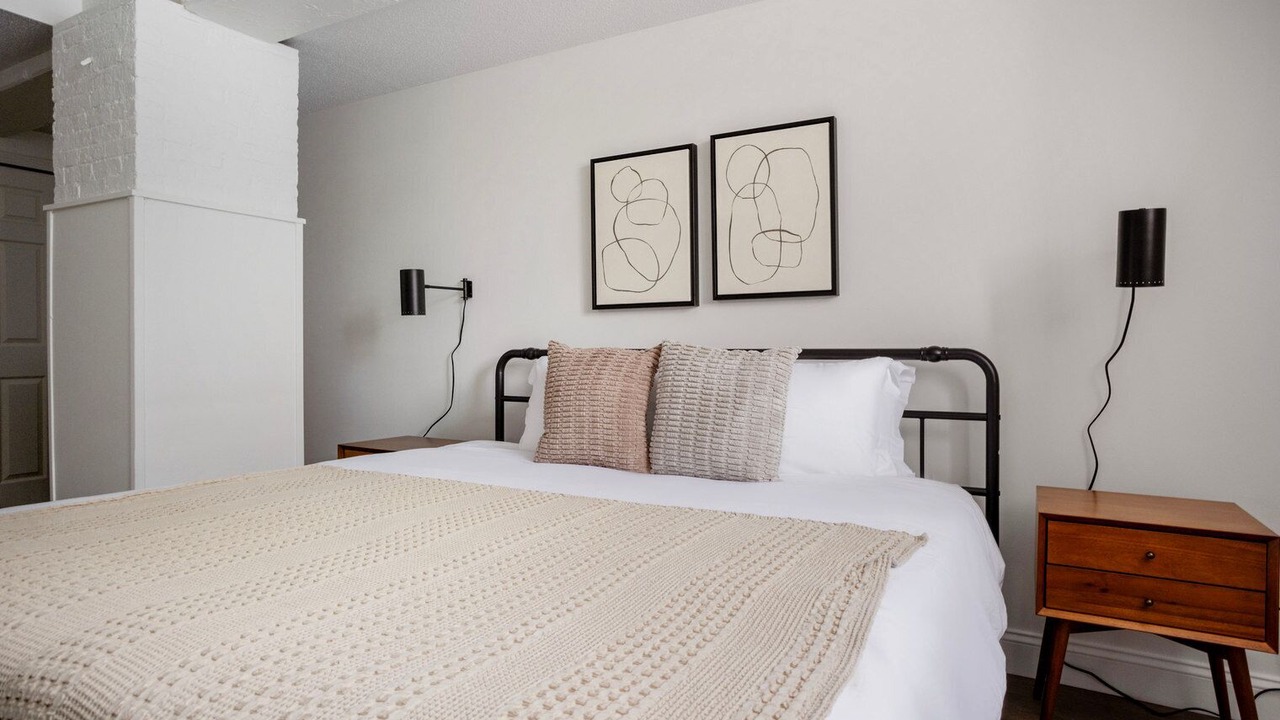 Photo of Bedroom in Central Square
