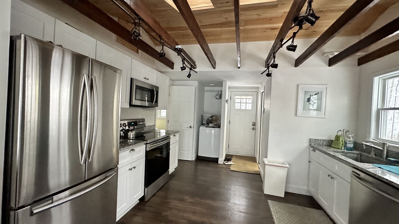 Photo of Kitchen in Graniteville