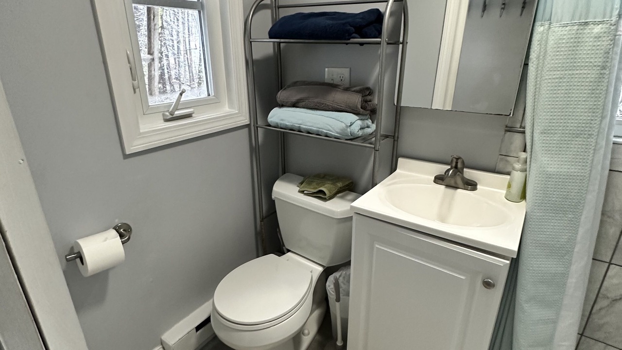 Photo of Bathroom in Graniteville
