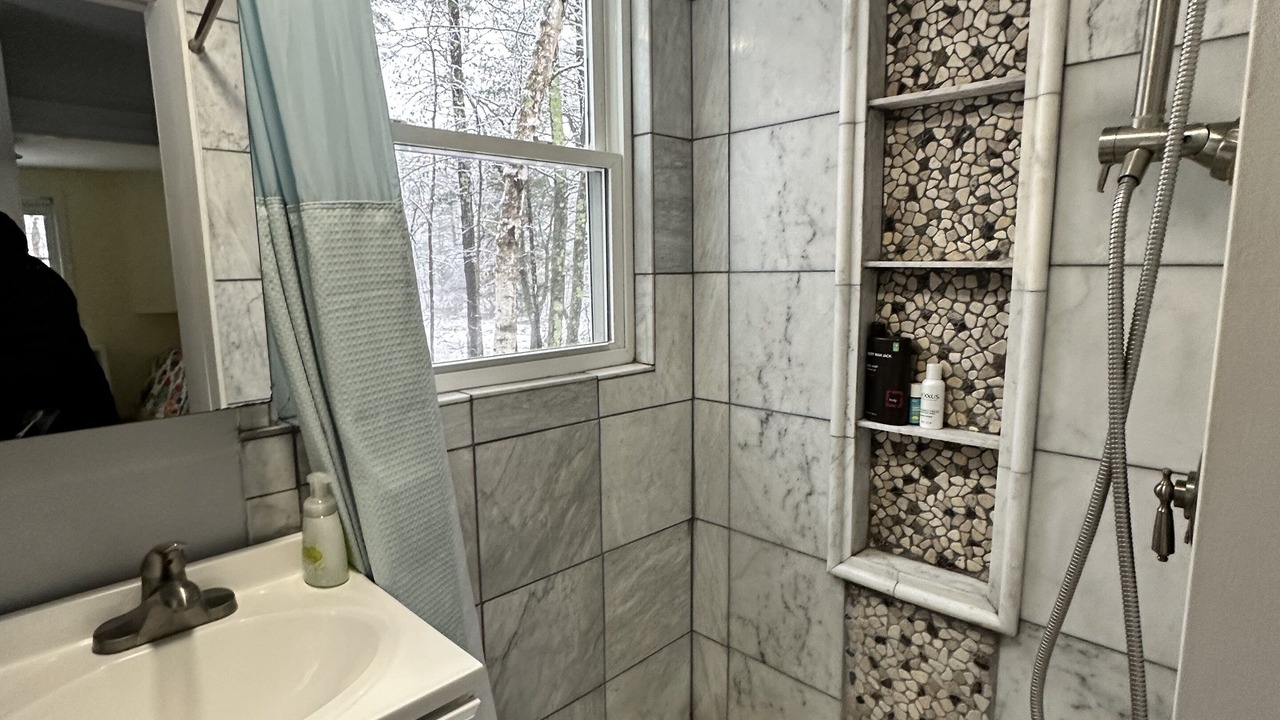 Photo of Bathroom in Graniteville