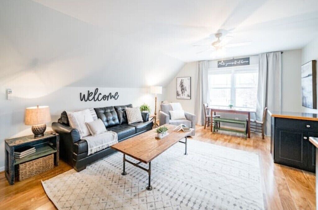 Photo of Livingroom in Concord