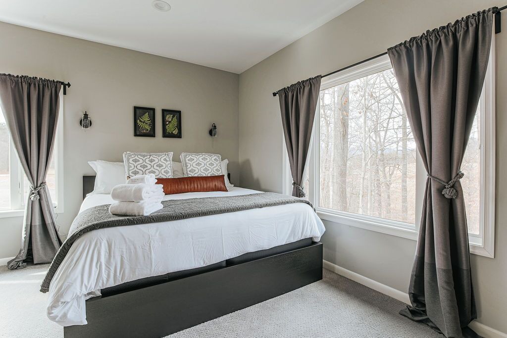 Photo of Bedroom in Batesville