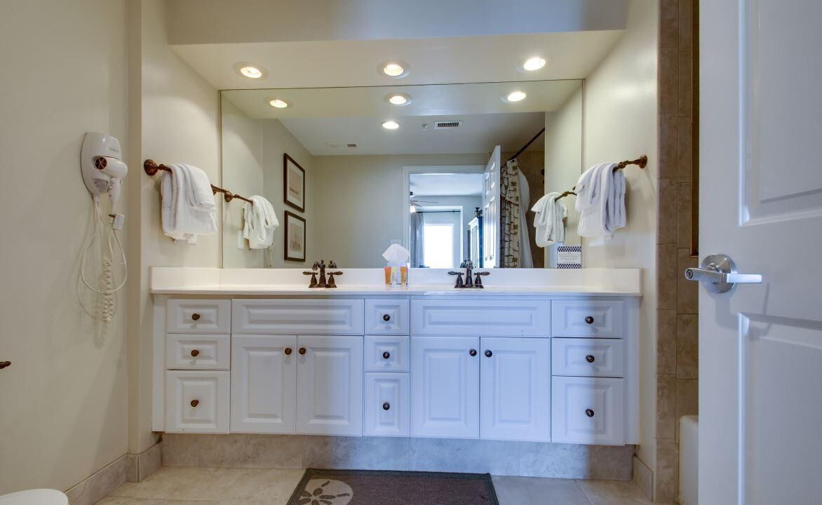Photo of Bathroom in Gulf Pines
