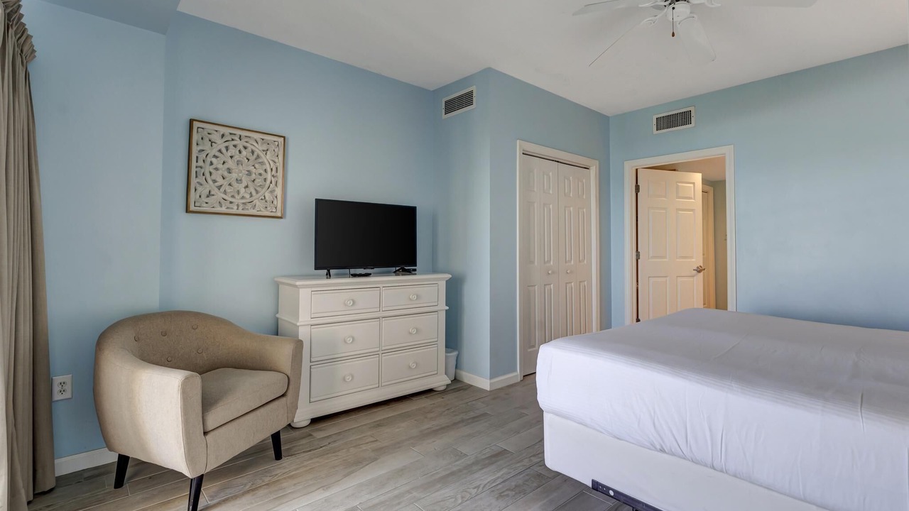 Photo of Bedroom in Gulf Pines