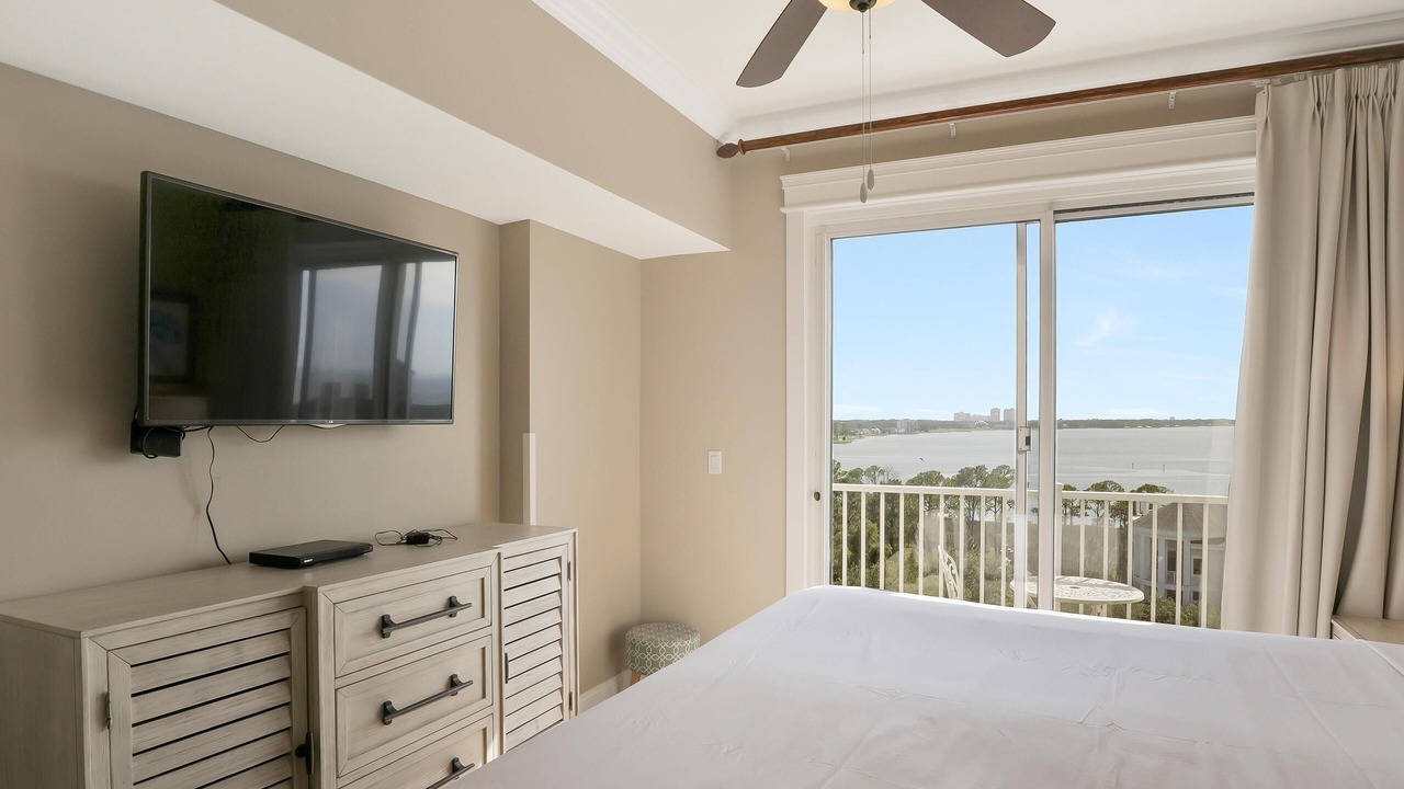 Photo of Bedroom in Villa Lago