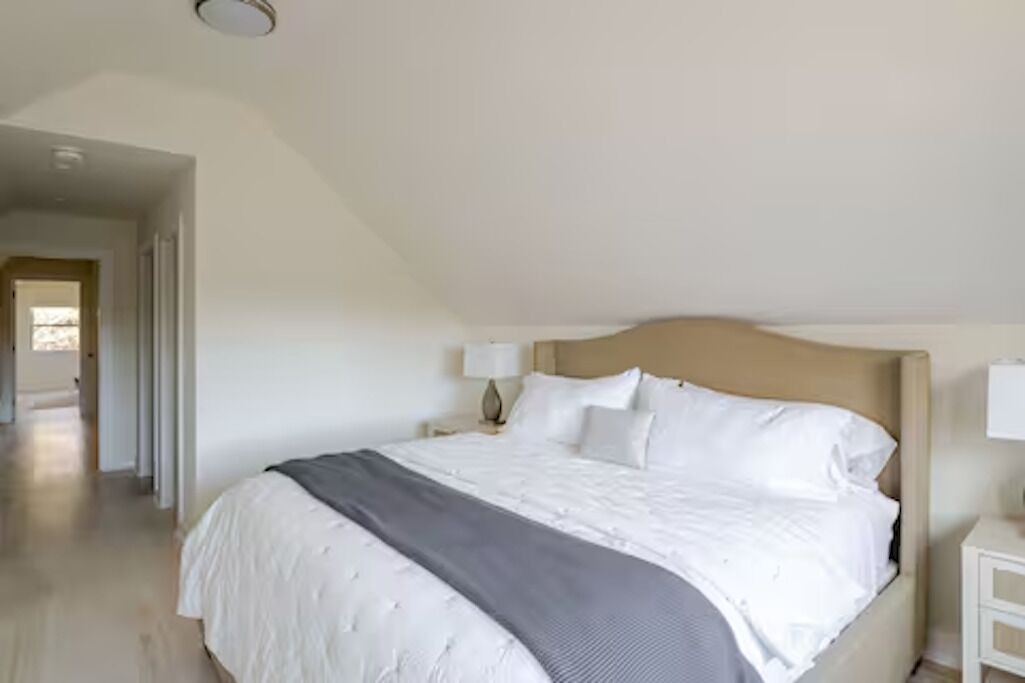 Photo of Bedroom in Riverhead