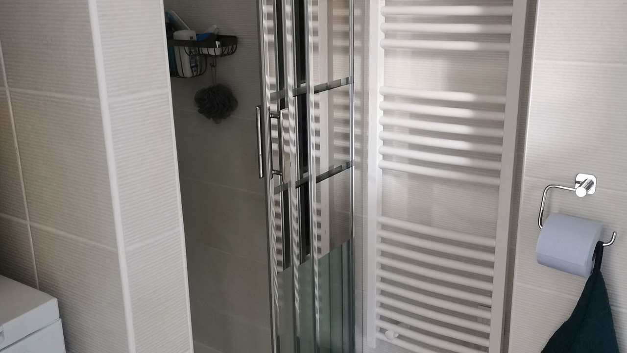Photo of Bathroom in Lancieux