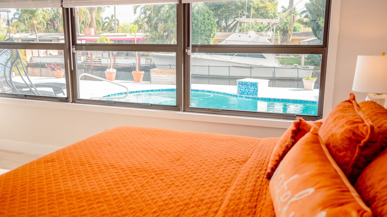 Photo of Bedroom in Lauderdale Isles