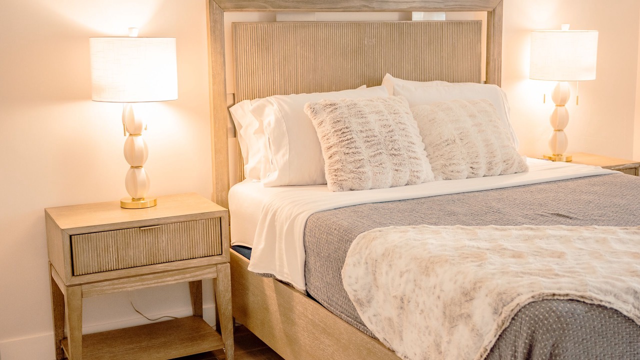 Photo of Bedroom in Lauderdale Isles