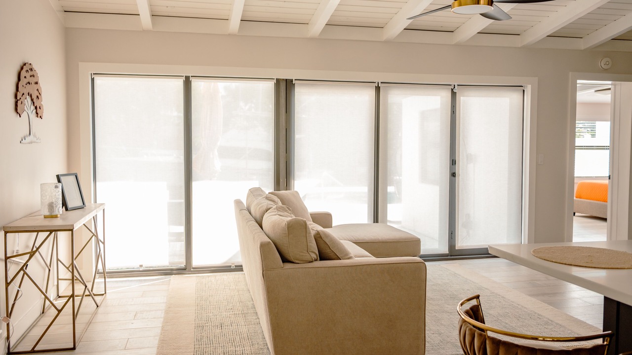 Photo of Livingroom in Lauderdale Isles