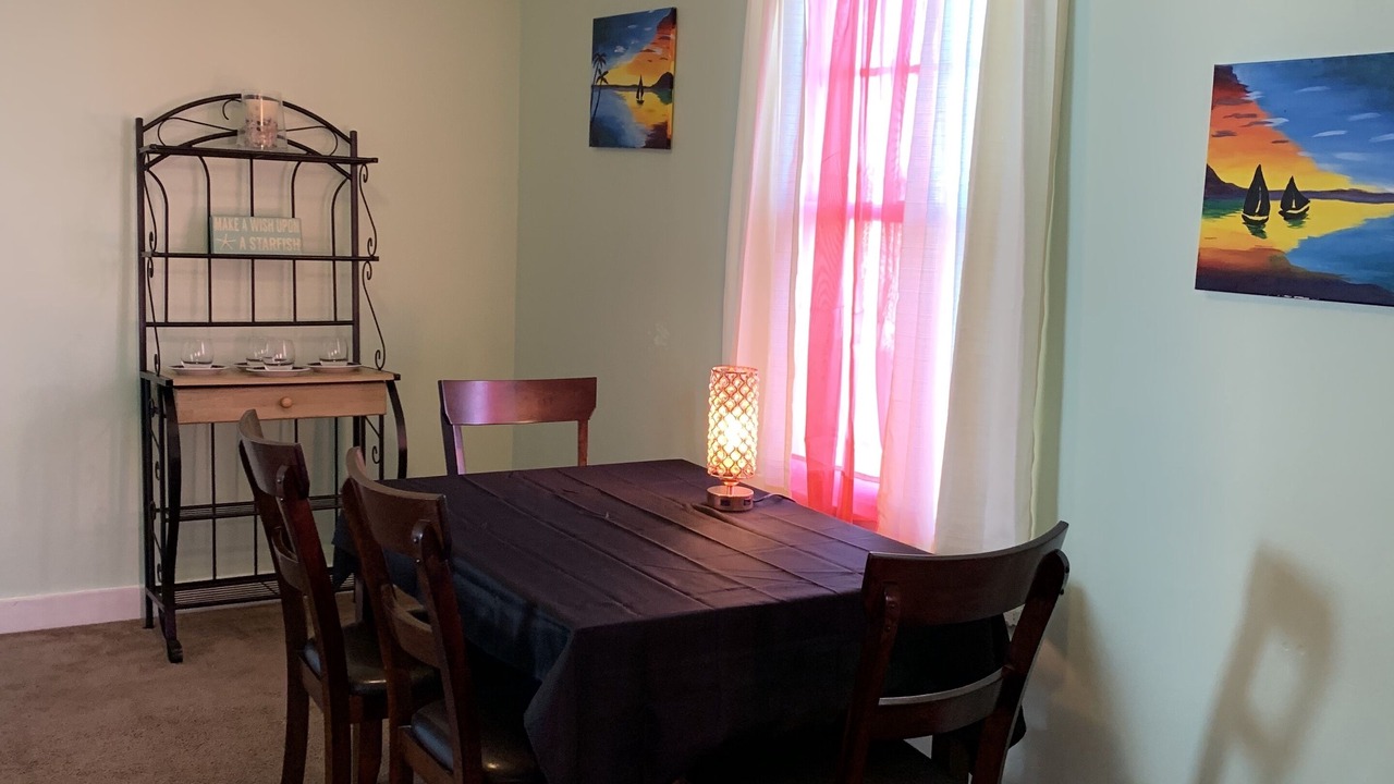 Photo of Bedroom in Willoughby Spit