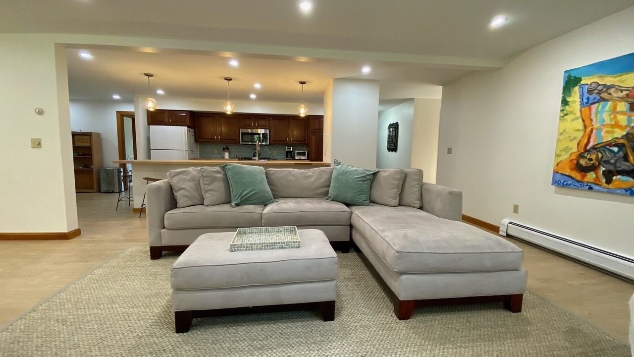 Photo of Bedroom in Lagoon Heights