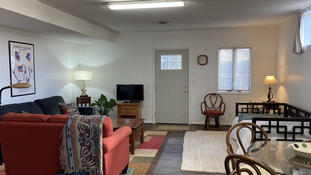 Photo of Livingroom in Fincastle