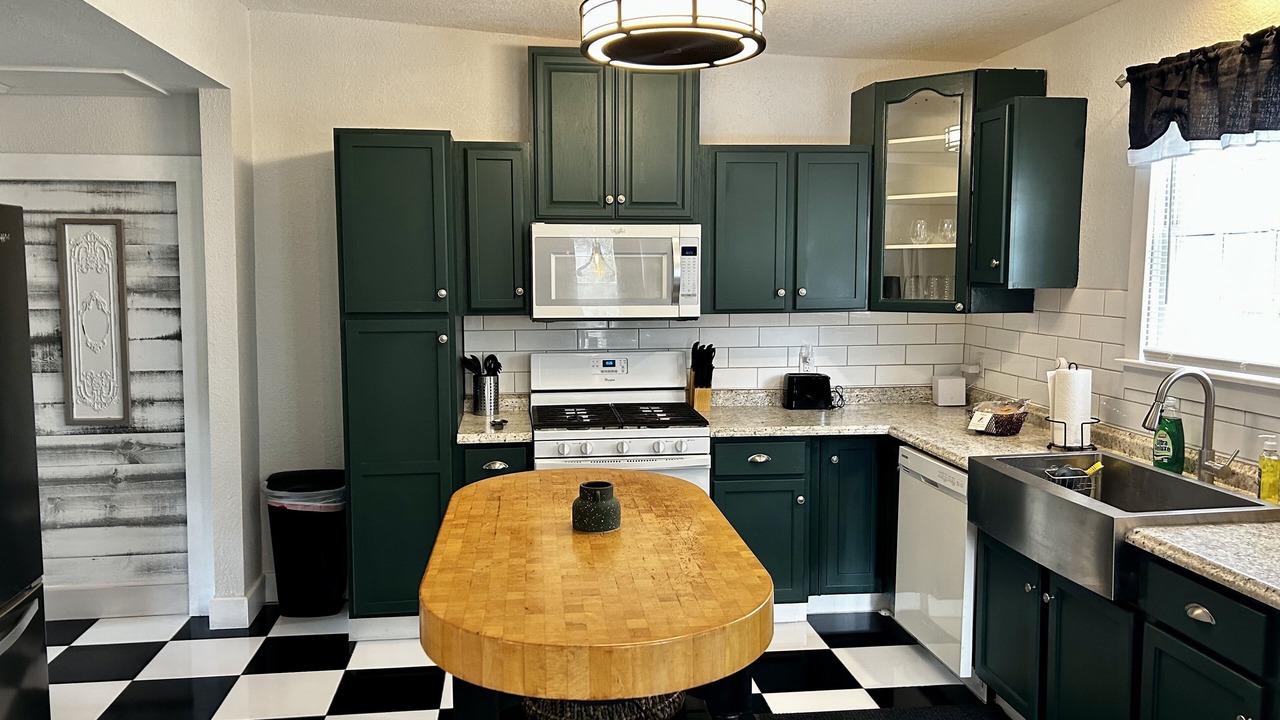 Photo of Kitchen in Historic District